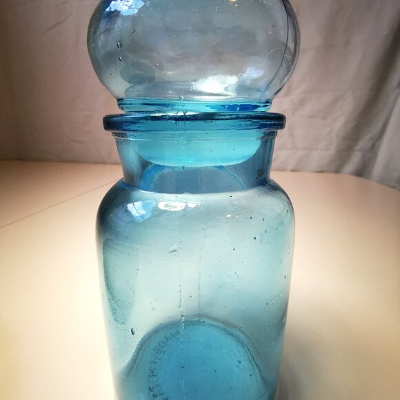 Vintage 7" Aqua Blue Glass Apothecary Jar - Bubble Top Canister Made in Belgium - Picture 2 of 10